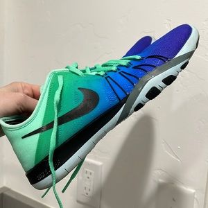Nike free tr 6 in really good condition